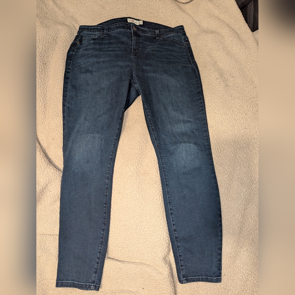Vineyard Vines Dark Blue Jeans